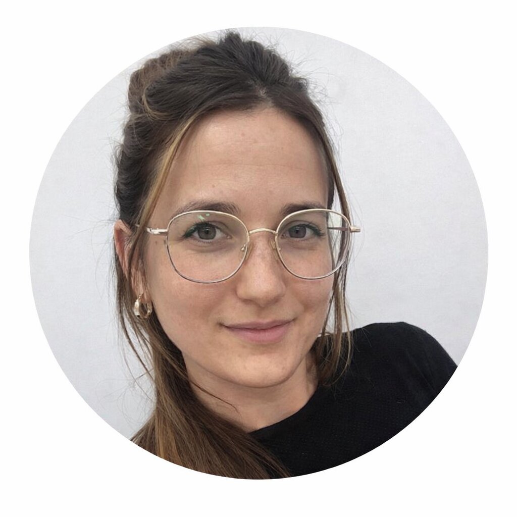 Juli - Asesora MAVI